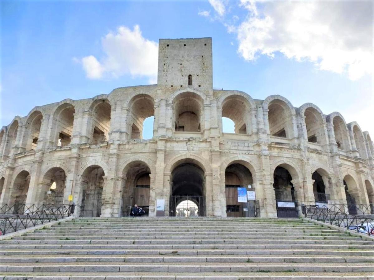 L'Appart De La Rue Balze Arles Exterior photo